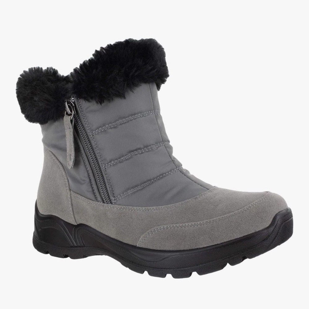 Easy Street Gray Winter Boots